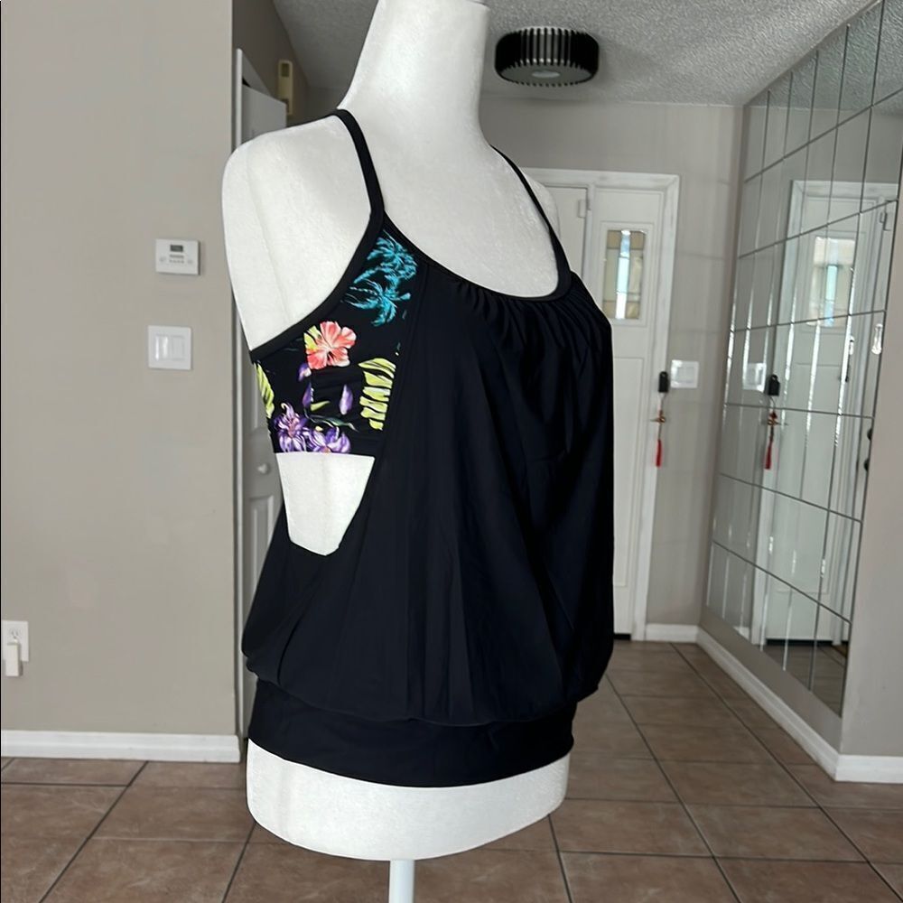 Speedo Women’s Floral Swim Top Tankini